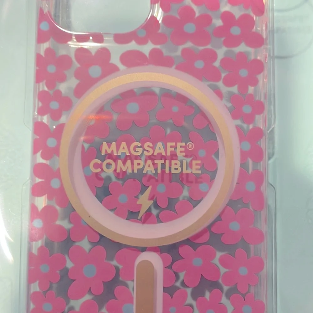 NIB 🎀🌸xo poppy 🌸🎀 iPhone 16e/15/14/13 Floral Phone Case